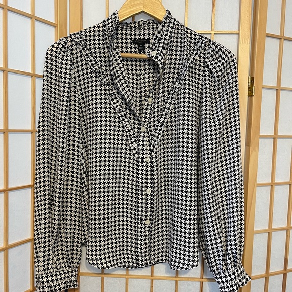 Ann Taylor Black and White Houndstooth Blouse - Picture 2 of 4